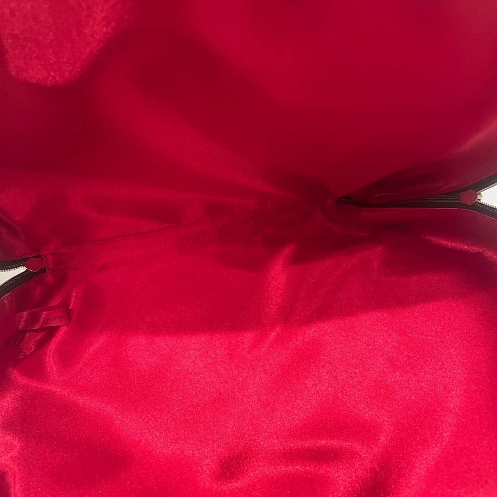 Estée Lauder Chic Red with Bow Detail - Picture 6 of 6
